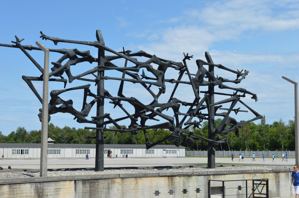sculpture of wire